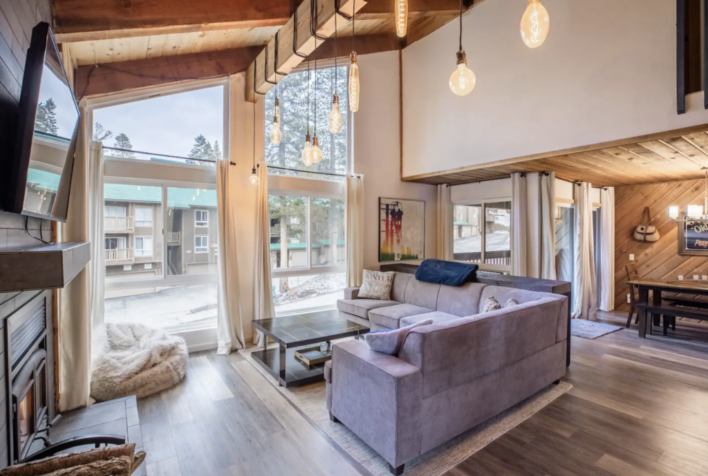 Powderhaus - Modern two Bedroom Condo at Canyon